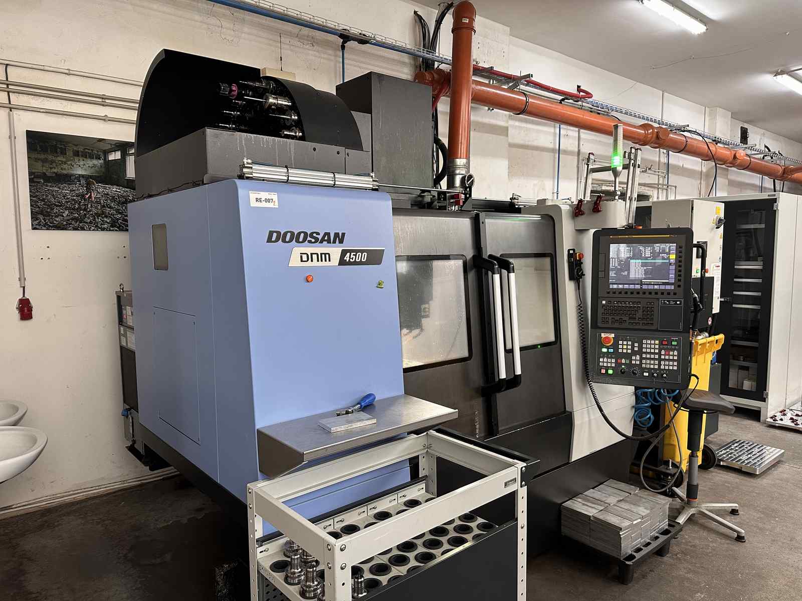 Obráběcí centrum DOOSAN DNM 4500
