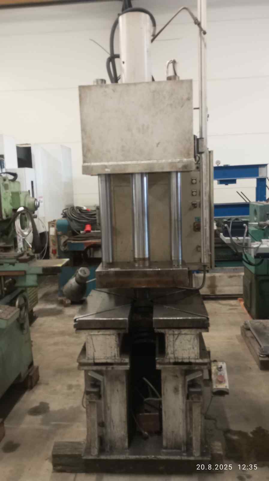 Lis hydraulický HL 30.02