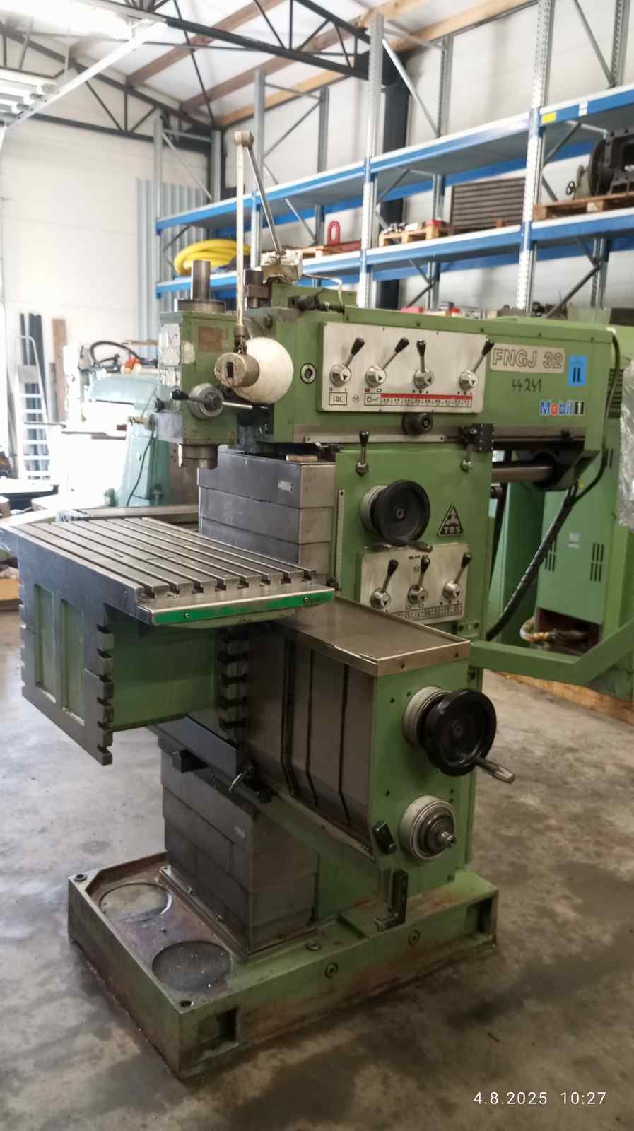 Frézka nástrojářská FNGJ 32