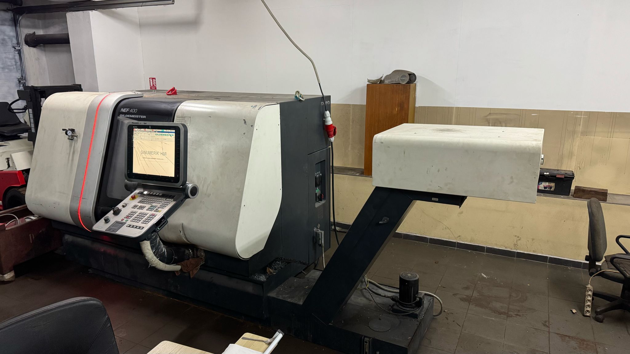 CNC soustruh NEF 400 CNC